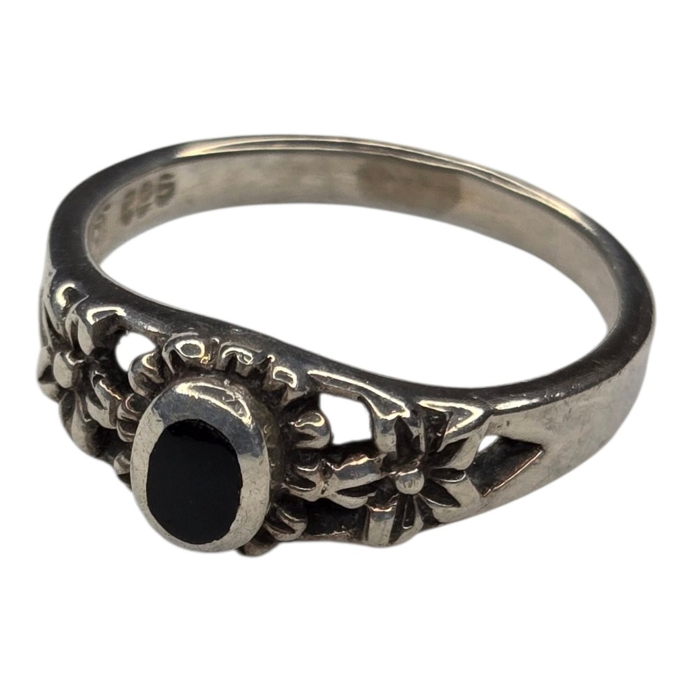 Vintage Ring Sterling Silver 925 Size 4.25 Black Onyx Floral Gothic Style‎